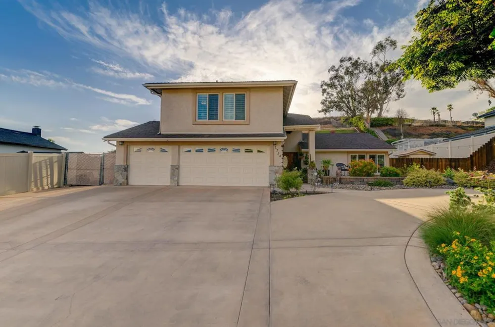 1734 Treseder Cir El Cajon, CA 92019