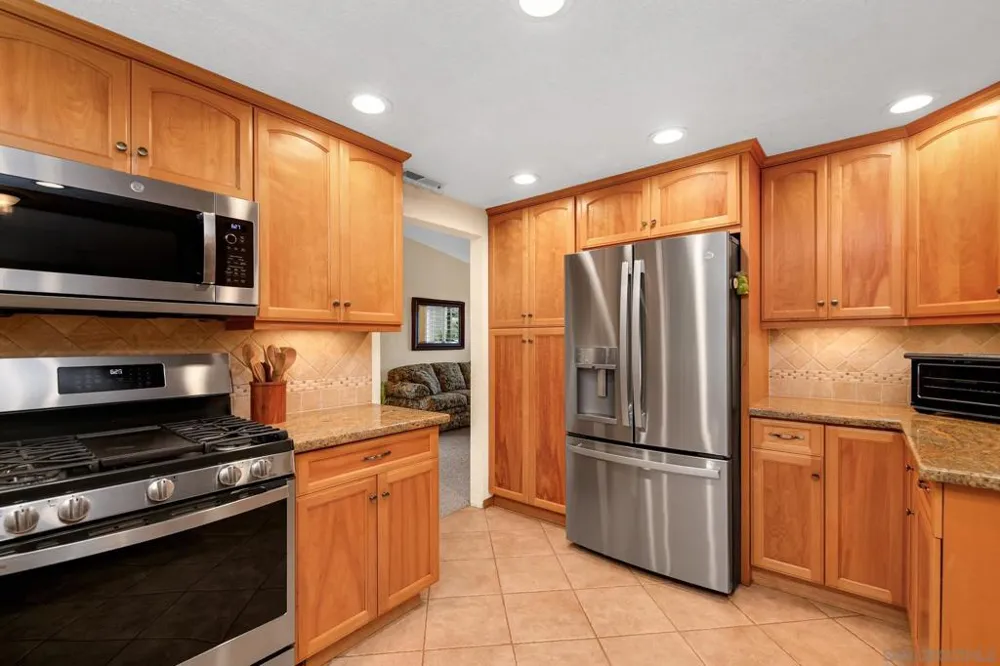 1734 Treseder Cir El Cajon, CA 92019