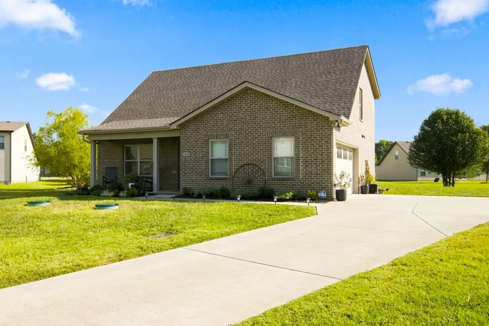 5443 Marisack Ct Christiana, TN 37037