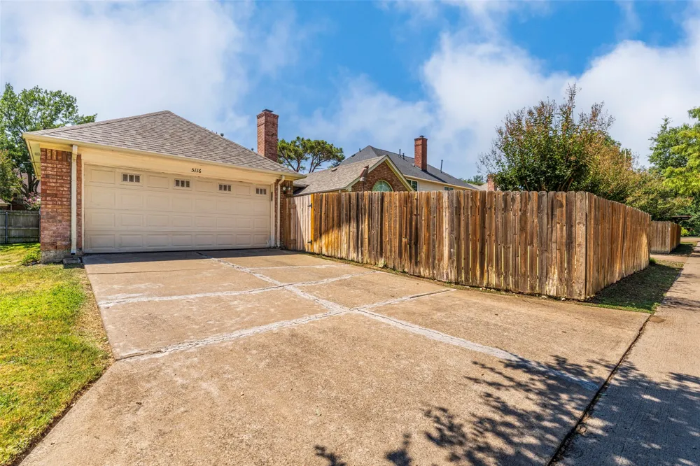 5116 Dewdrop Lane Fort Worth, TX 76123