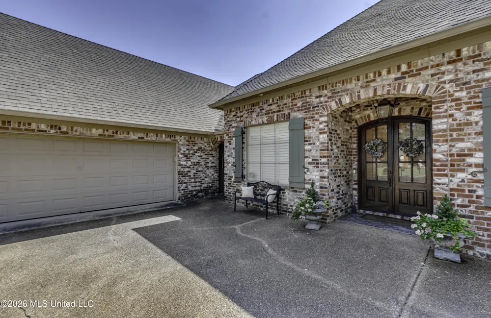 156 Sonnett Circle Madison, MS 39110