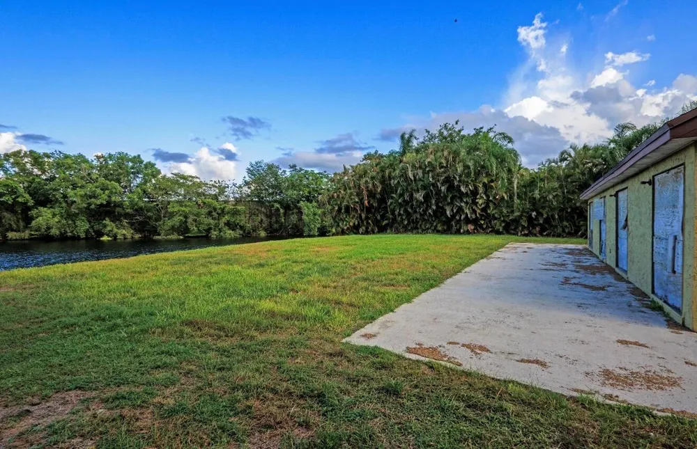 15801 W WIND CIRCLE Sunrise, FL 33326