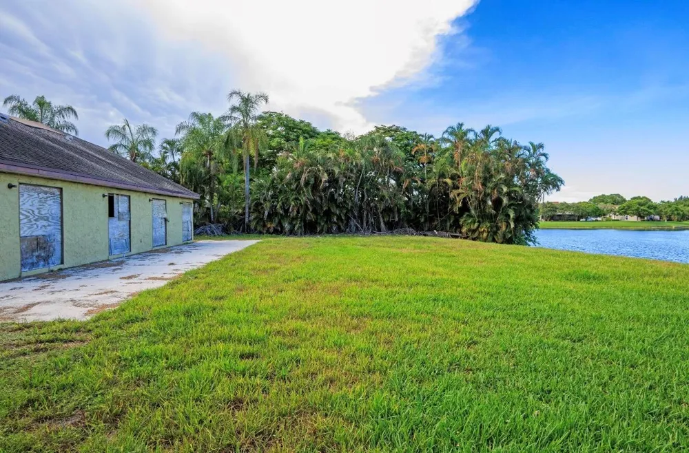 15801 W WIND CIRCLE Sunrise, FL 33326