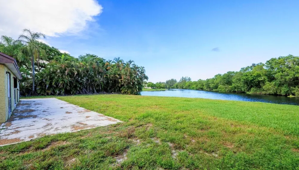 15801 W WIND CIRCLE Sunrise, FL 33326