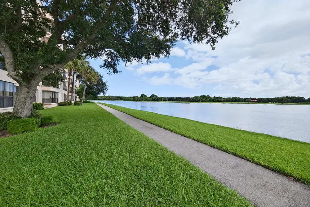 2768 Carambola Circle S #506 Coconut Creek, FL 33066
