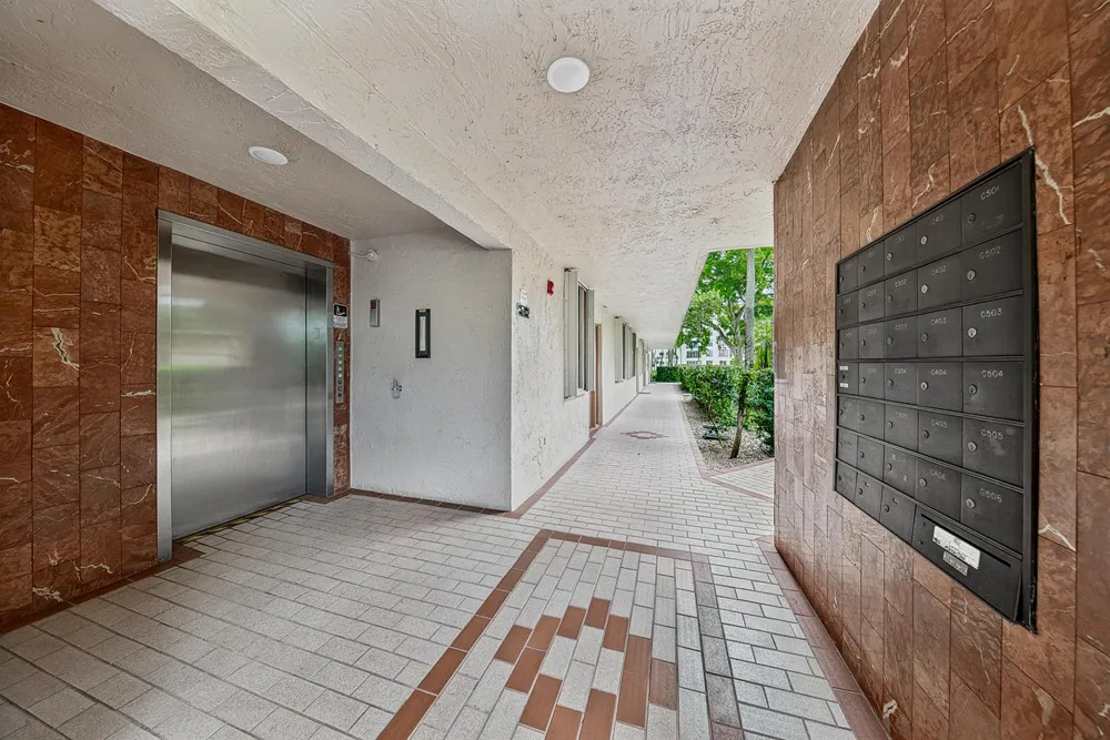 2768 Carambola Circle S #506 Coconut Creek, FL 33066