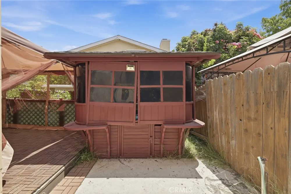 9300 Burnet Avenue #122 North Hills, CA 91343
