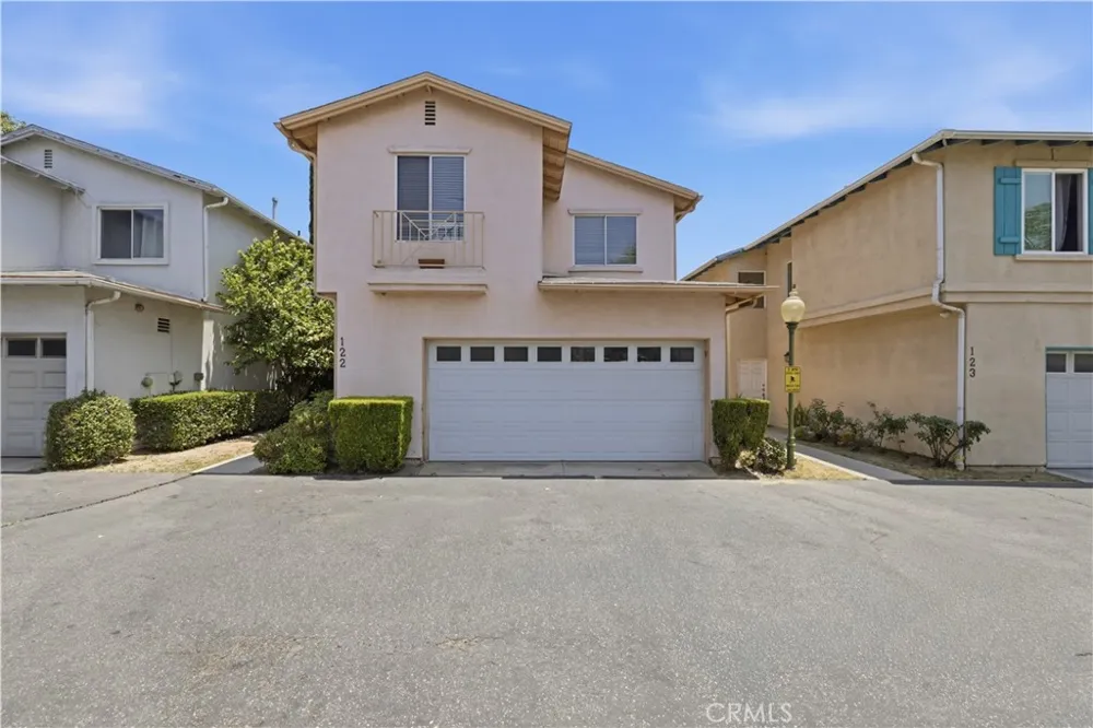 9300 Burnet Avenue #122 North Hills, CA 91343