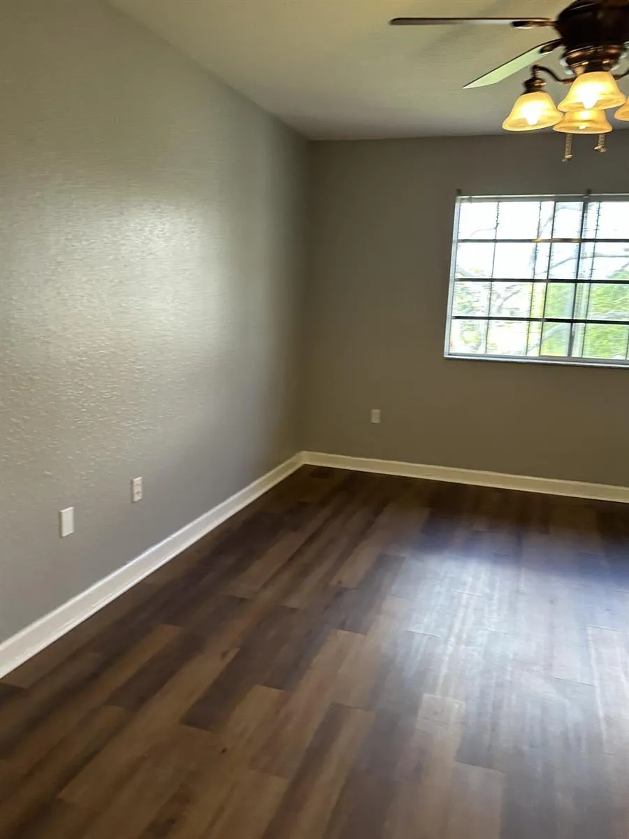 4111 Napoli Lake Drive West Palm Beach, FL 33410