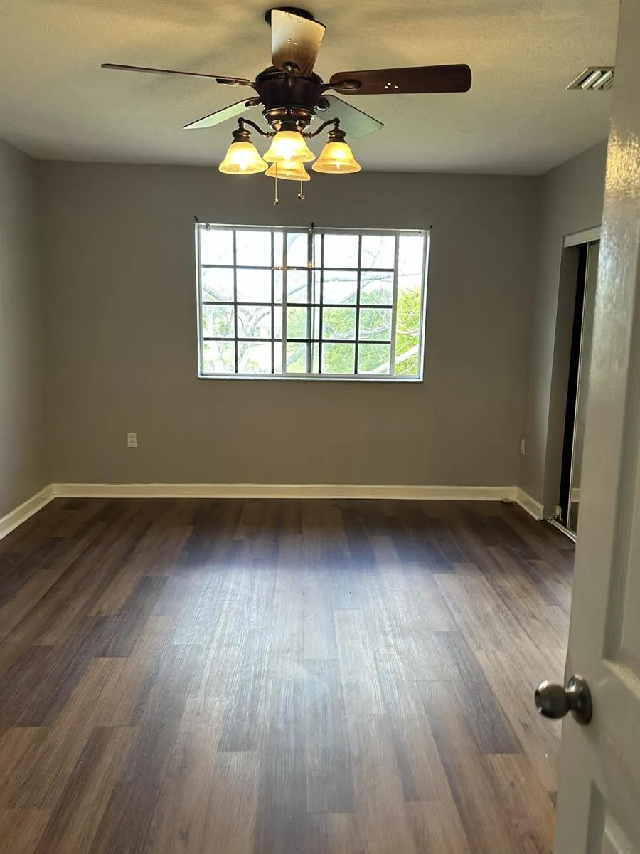 4111 Napoli Lake Drive West Palm Beach, FL 33410
