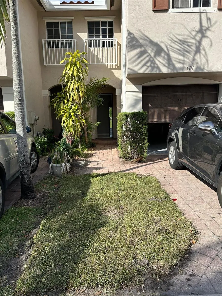 4111 Napoli Lake Drive West Palm Beach, FL 33410