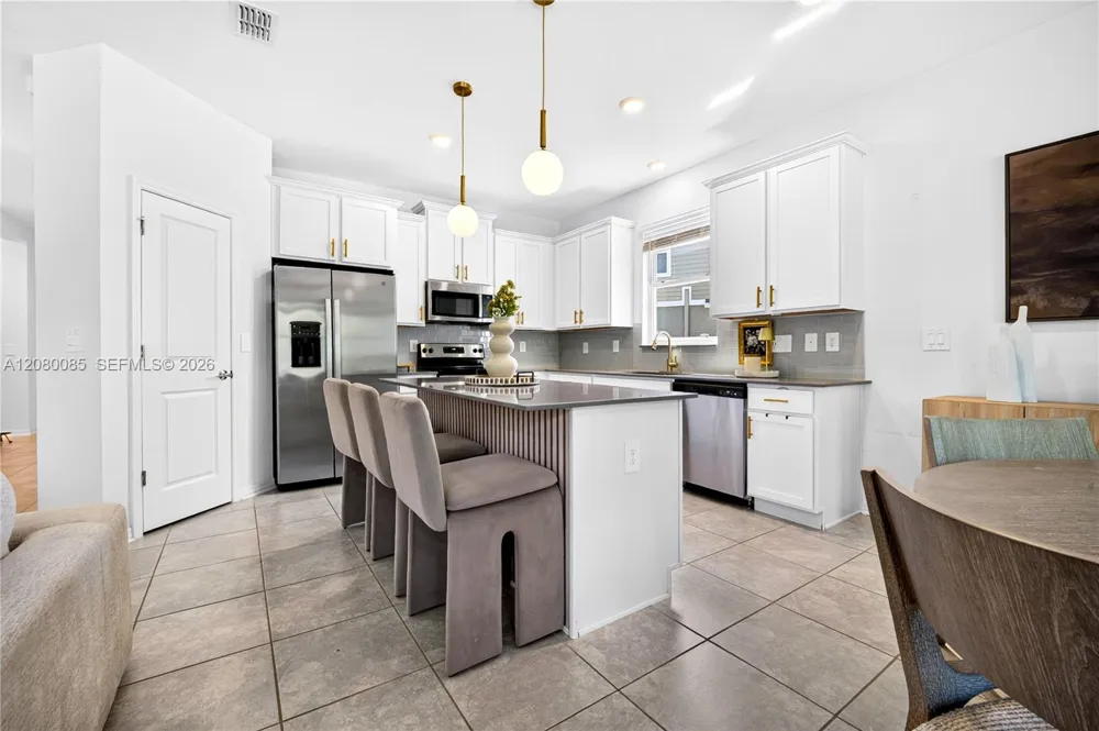 1924 TURTLE DOVE LN Kissimmee, FL 34746
