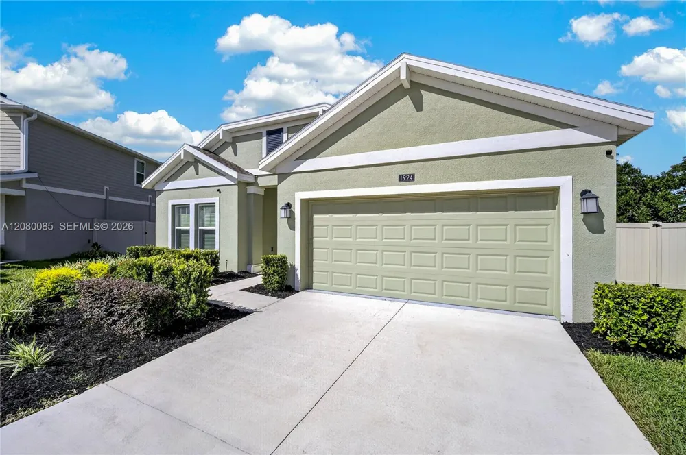 1924 TURTLE DOVE LN Kissimmee, FL 34746