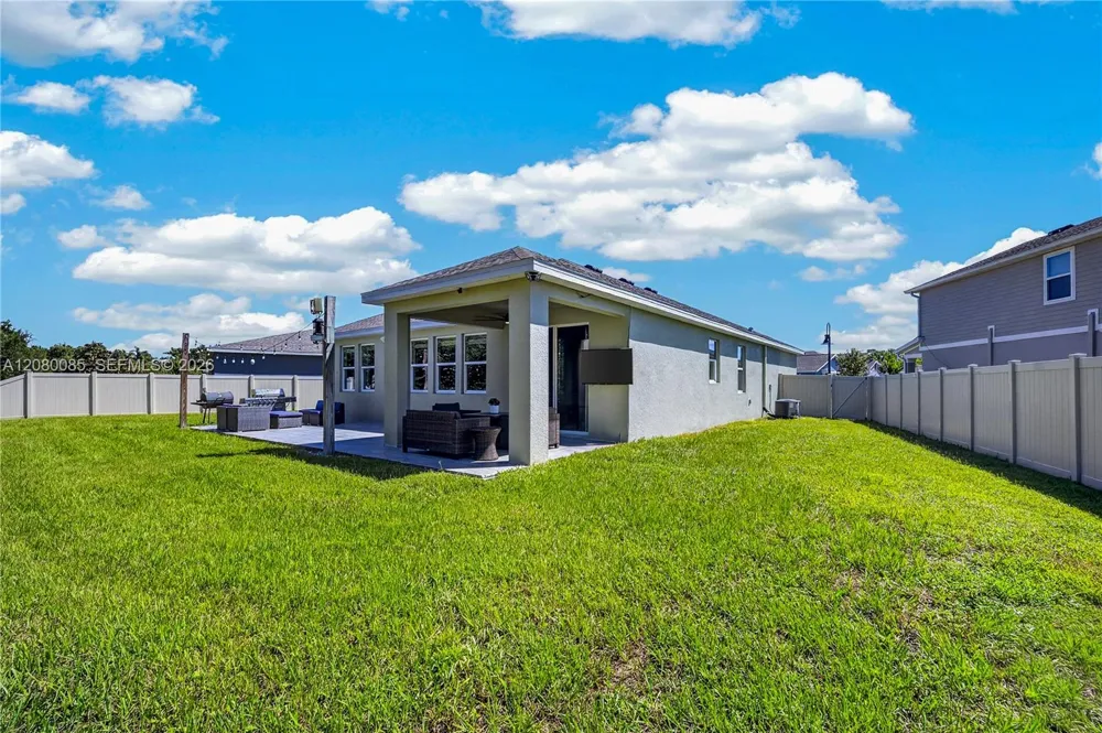 1924 TURTLE DOVE LN Kissimmee, FL 34746