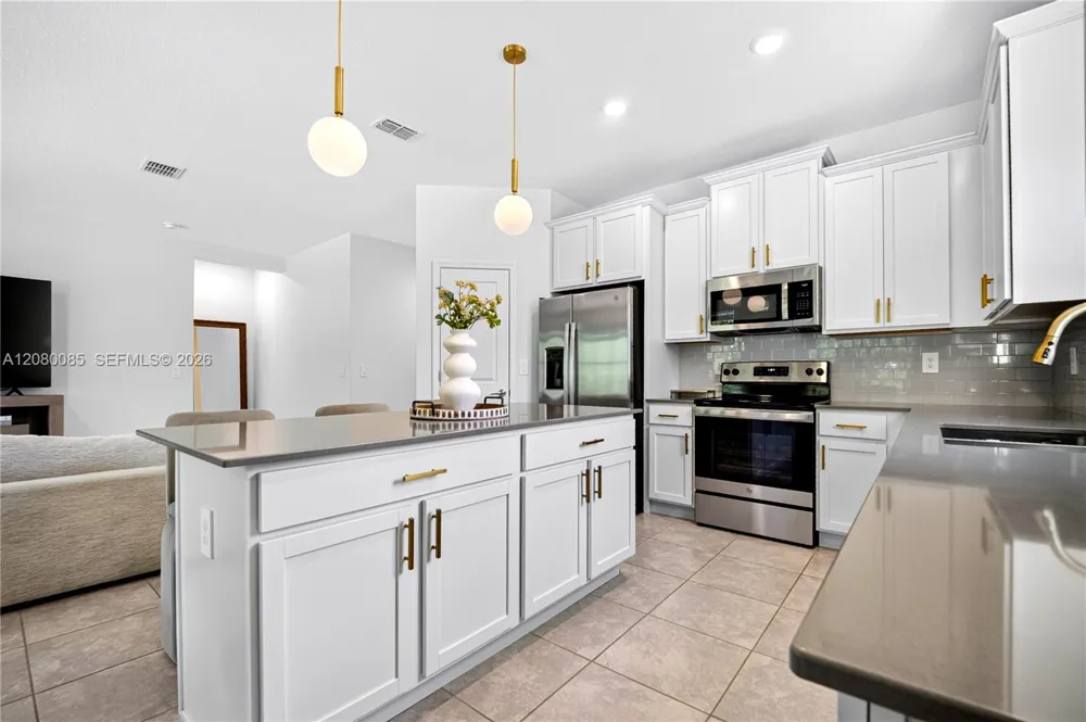 1924 TURTLE DOVE LN Kissimmee, FL 34746