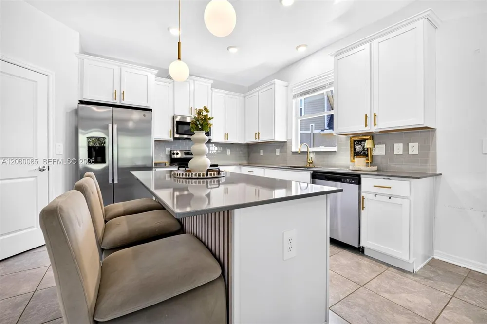 1924 TURTLE DOVE LN Kissimmee, FL 34746