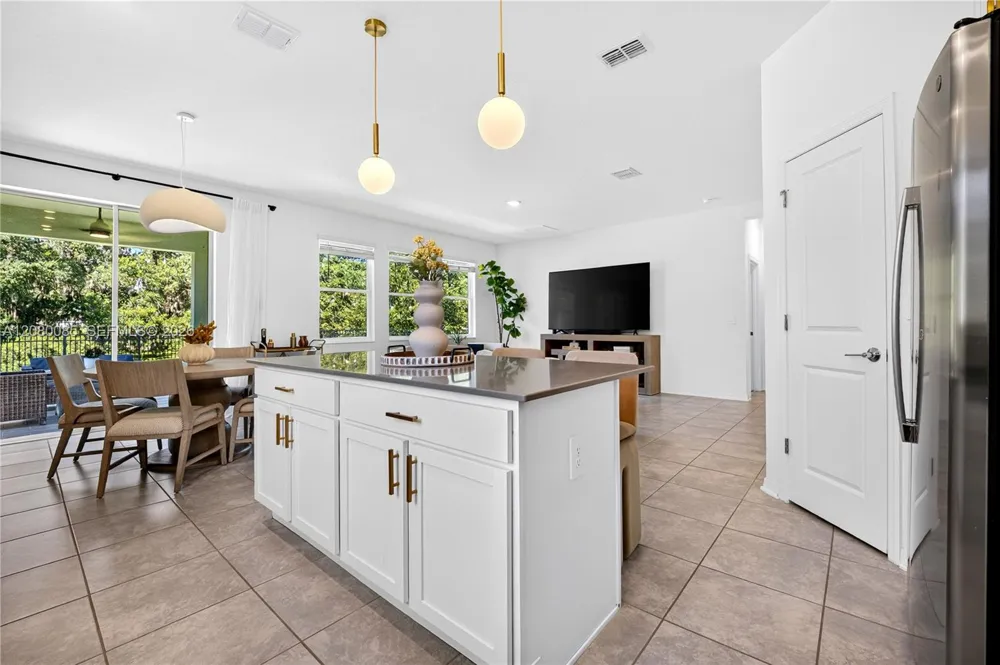 1924 TURTLE DOVE LN Kissimmee, FL 34746