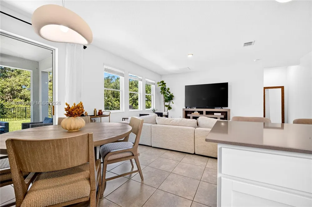 1924 TURTLE DOVE LN Kissimmee, FL 34746