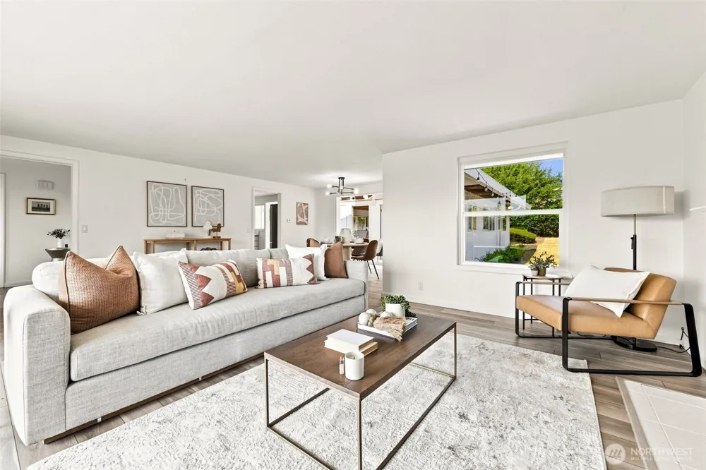 9810 Vineyard Crest Bellevue, WA 98004