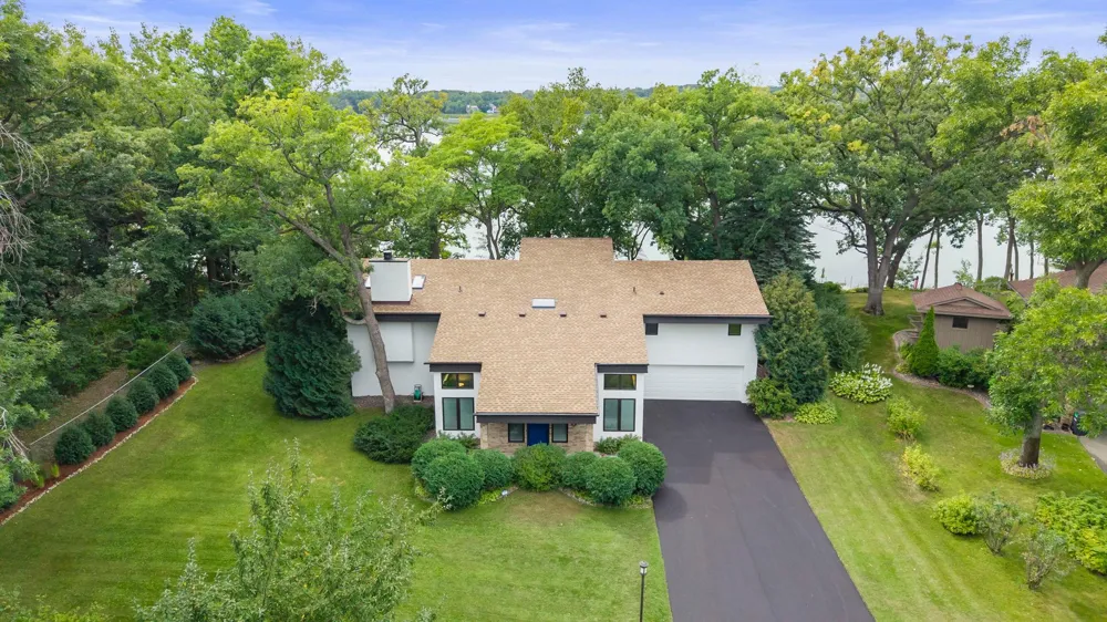 5605 Evergreen Lane Plymouth, MN 55442