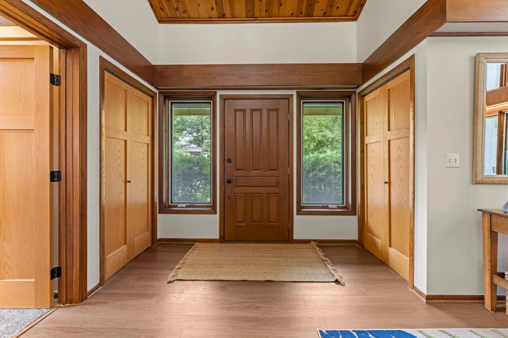 5605 Evergreen Lane Plymouth, MN 55442