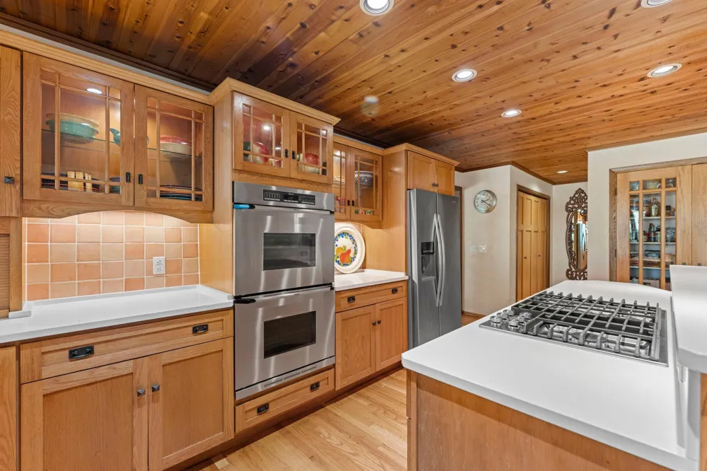 5605 Evergreen Lane Plymouth, MN 55442