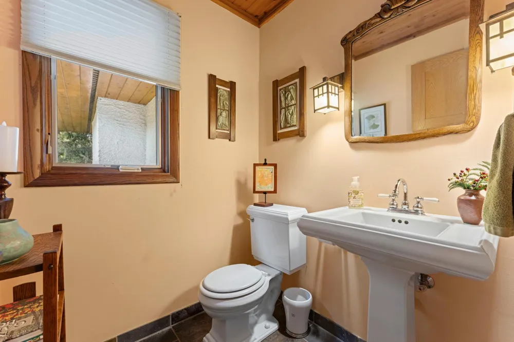5605 Evergreen Lane Plymouth, MN 55442
