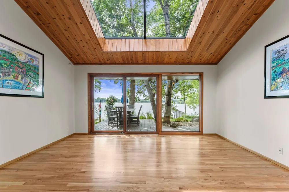 5605 Evergreen Lane Plymouth, MN 55442