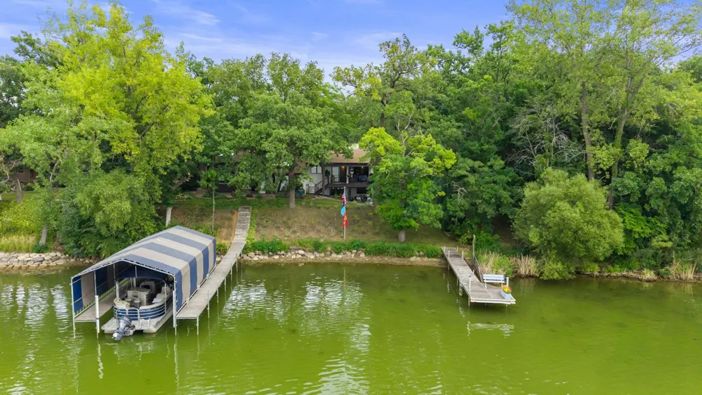 5605 Evergreen Lane Plymouth, MN 55442