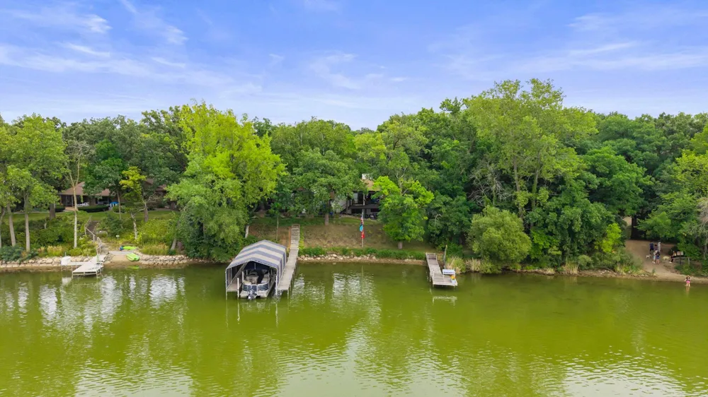 5605 Evergreen Lane Plymouth, MN 55442