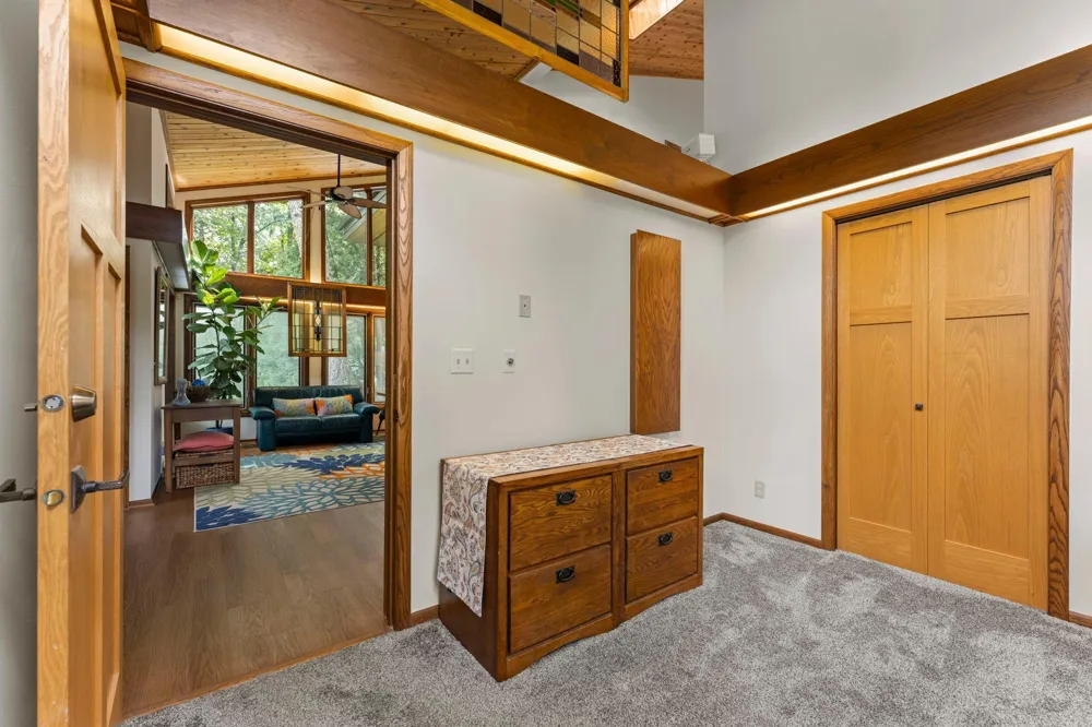 5605 Evergreen Lane Plymouth, MN 55442