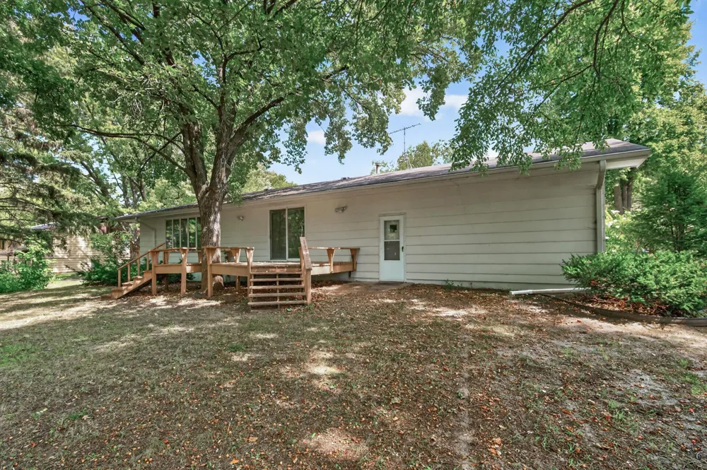 38954 10th Avenue North Branch, MN 55056