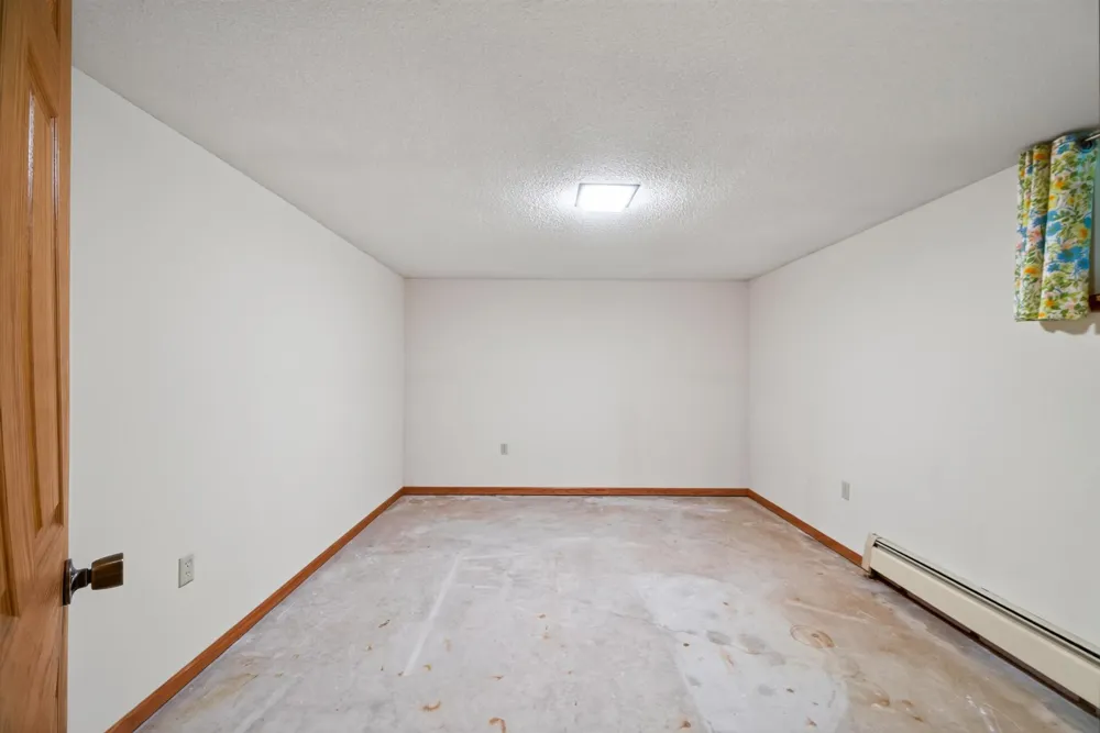 38954 10th Avenue North Branch, MN 55056