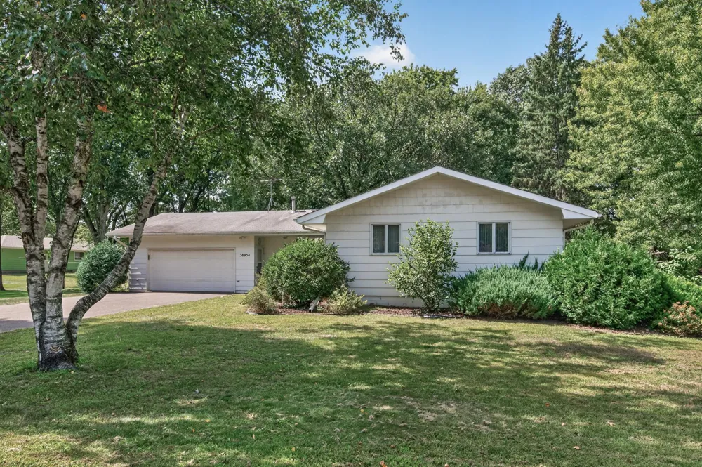 38954 10th Avenue North Branch, MN 55056