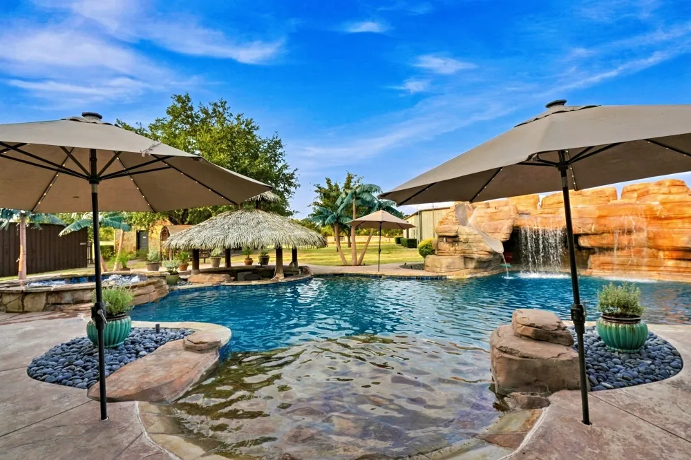 8129 County Road 2419 Royse City, TX 75189