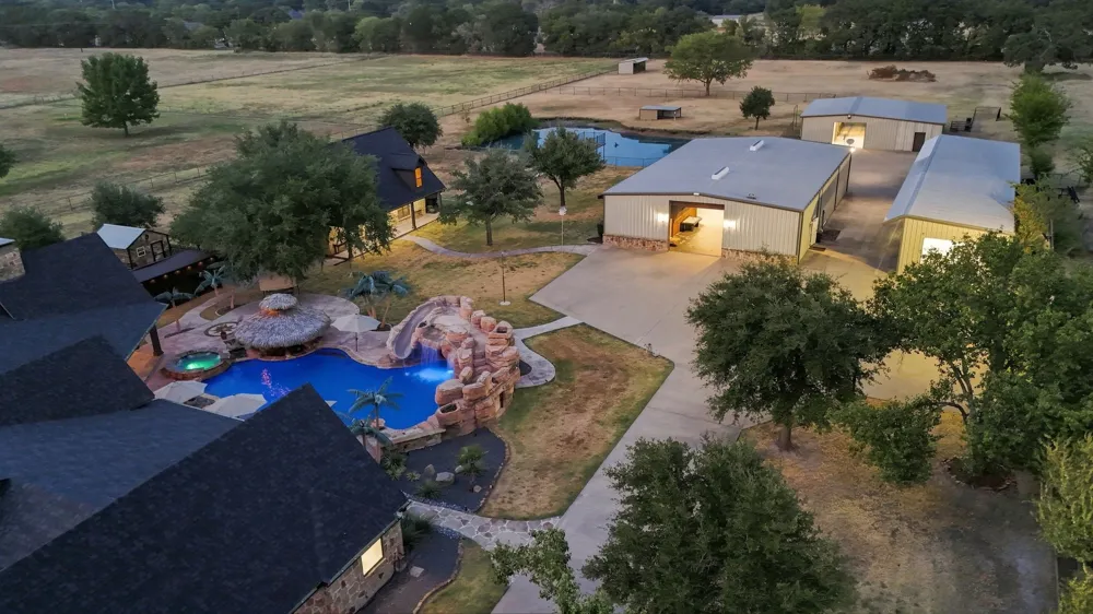 8129 County Road 2419 Royse City, TX 75189