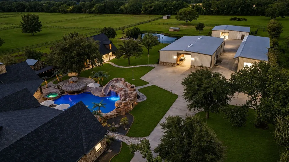 8129 County Road 2419 Royse City, TX 75189