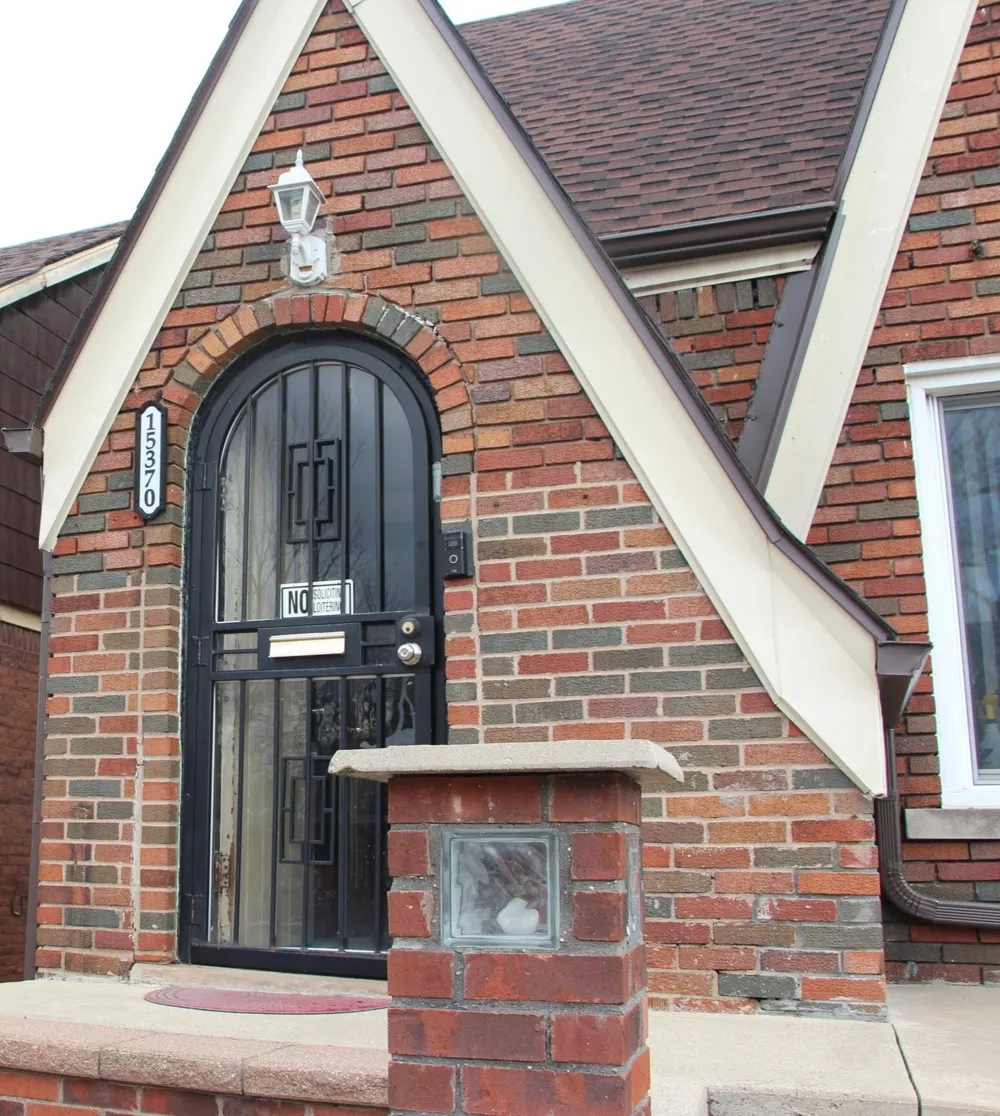 15370 Hartwell Street Detroit, MI 48227