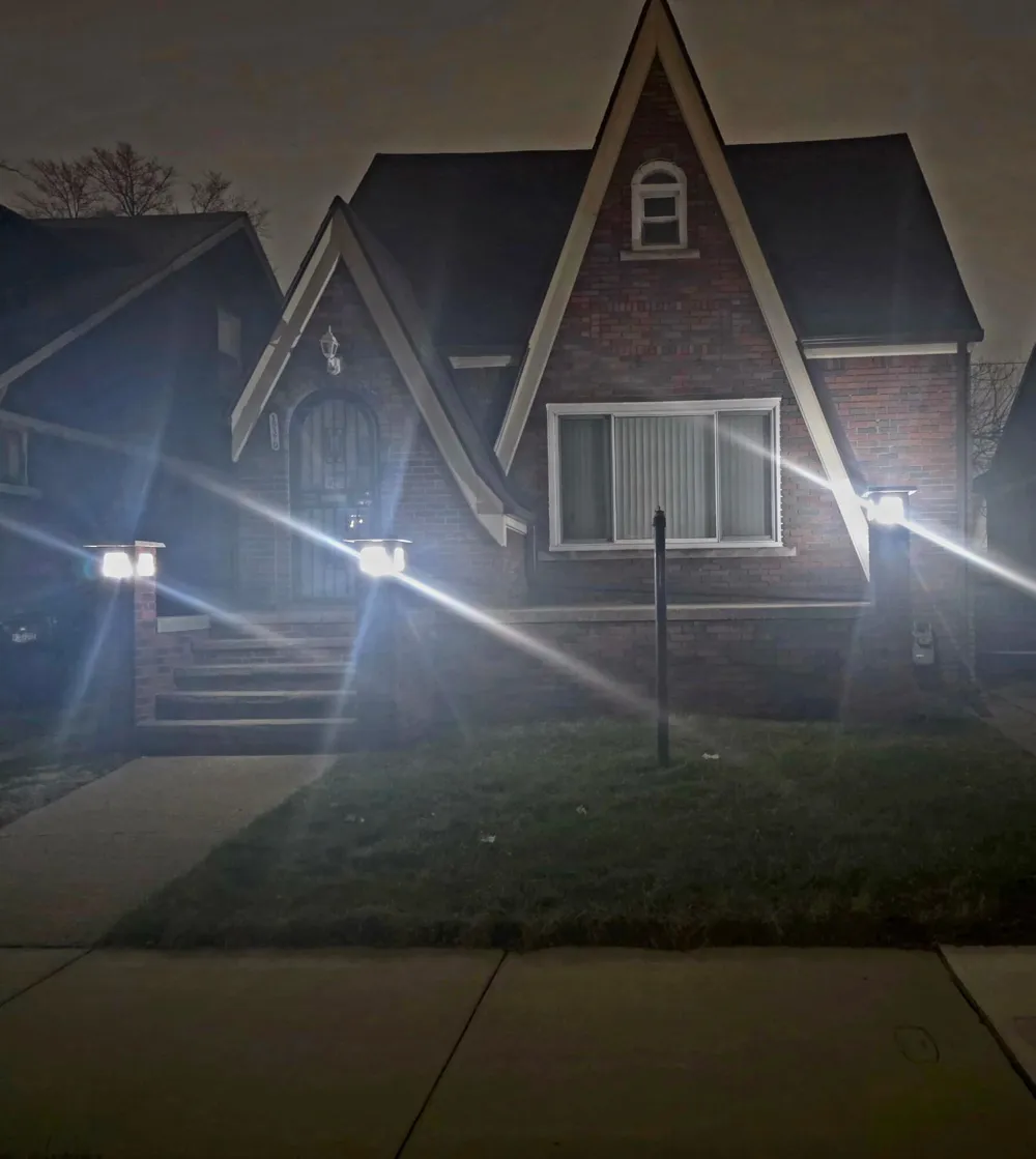 15370 Hartwell Street Detroit, MI 48227