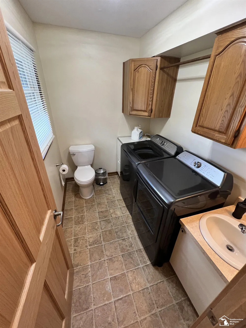 38850 Barth Street Romulus City, MI 48174