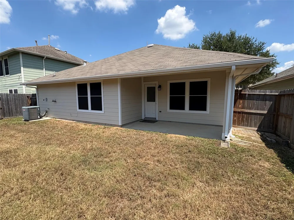 19819 River Breeze Drive Tomball, TX 77375
