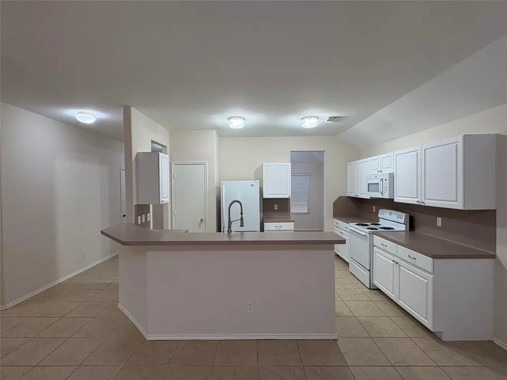19819 River Breeze Drive Tomball, TX 77375