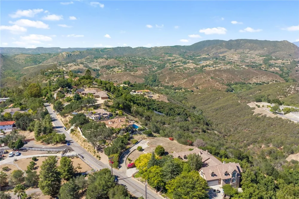 1645 Santa Margarita Fallbrook, CA 92028