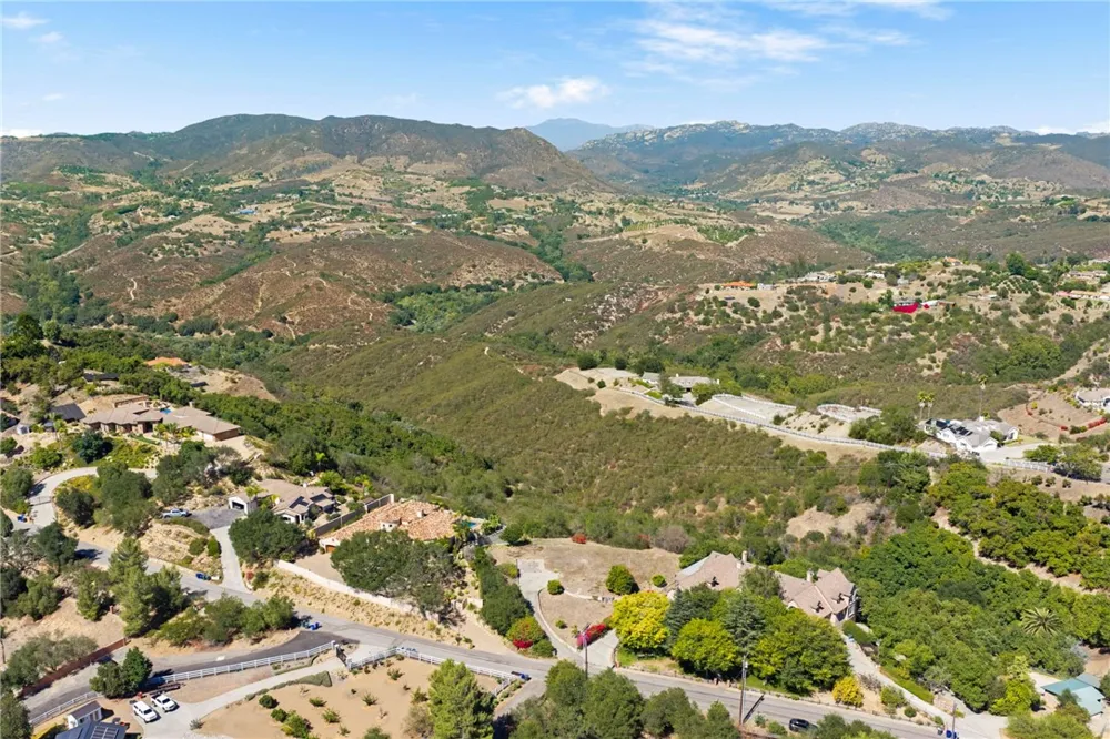 1645 Santa Margarita Fallbrook, CA 92028
