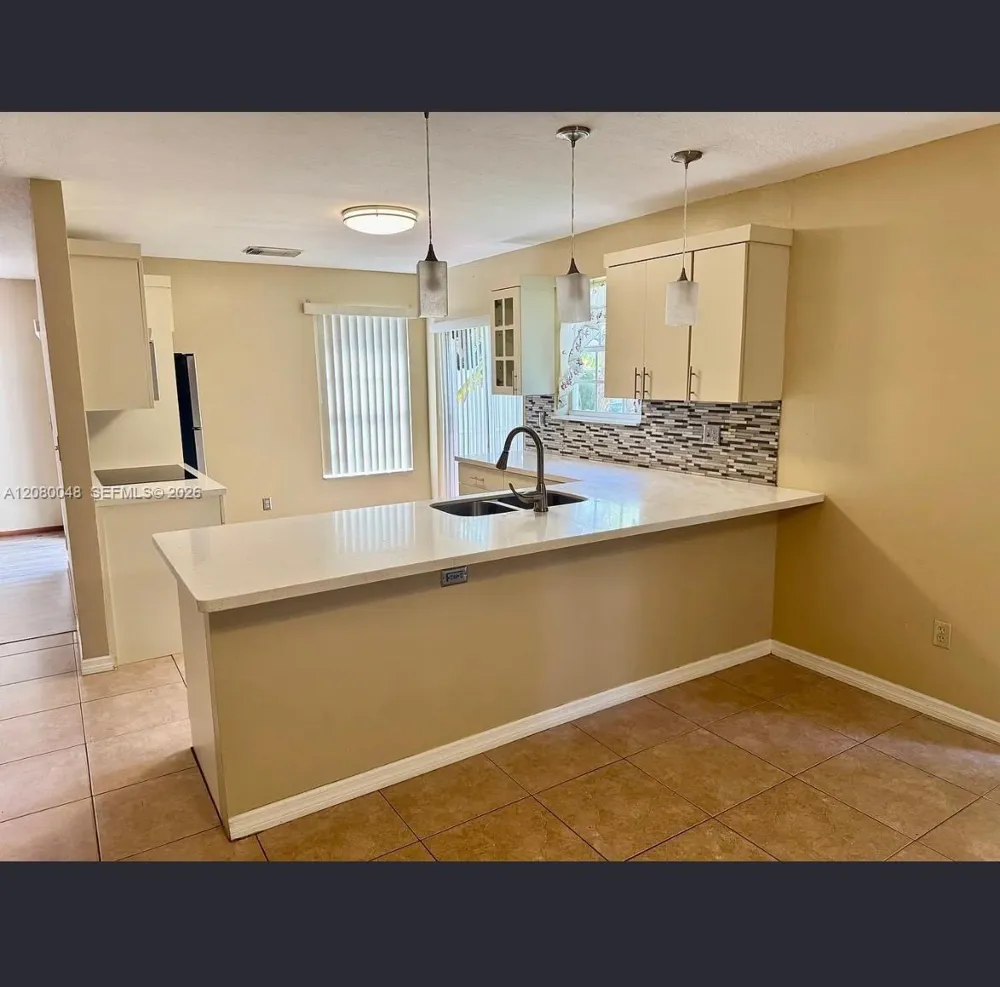 15345 SW 63rd Ter Miami, FL 33193