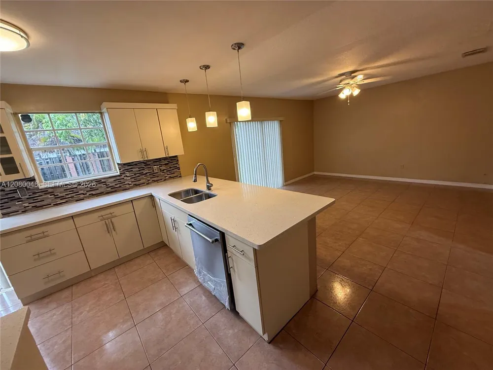15345 SW 63rd Ter Miami, FL 33193