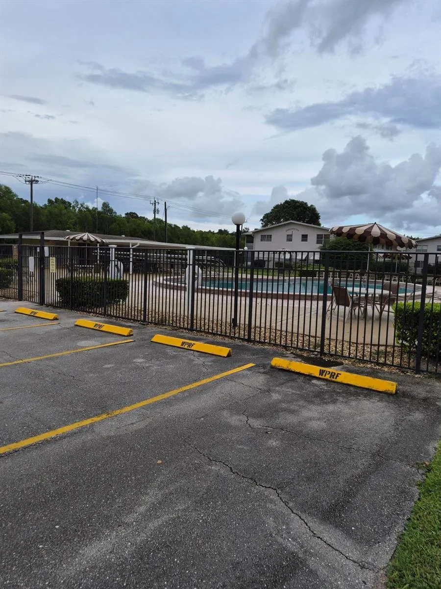 214 Cambridge #I West Palm Beach, FL 33417