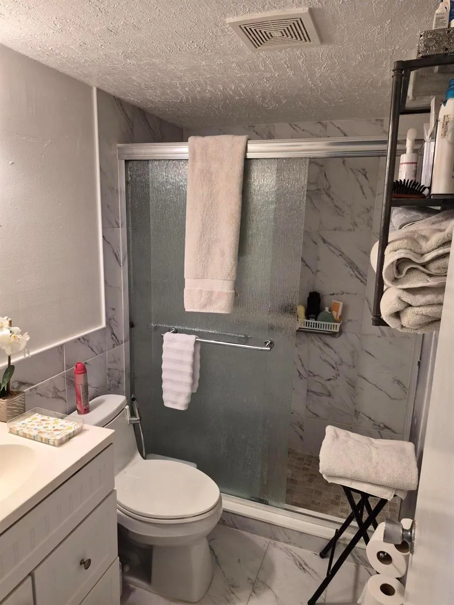 214 Cambridge #I West Palm Beach, FL 33417