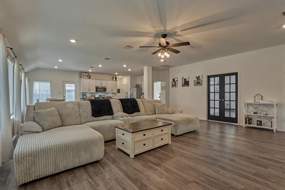 21402 Waldenburg Place Tomball, TX 77375