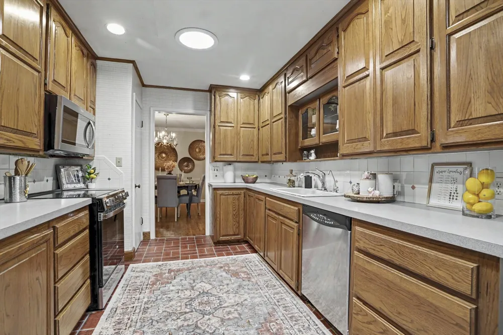 2882 S Florence Avenue Tulsa, OK 74104